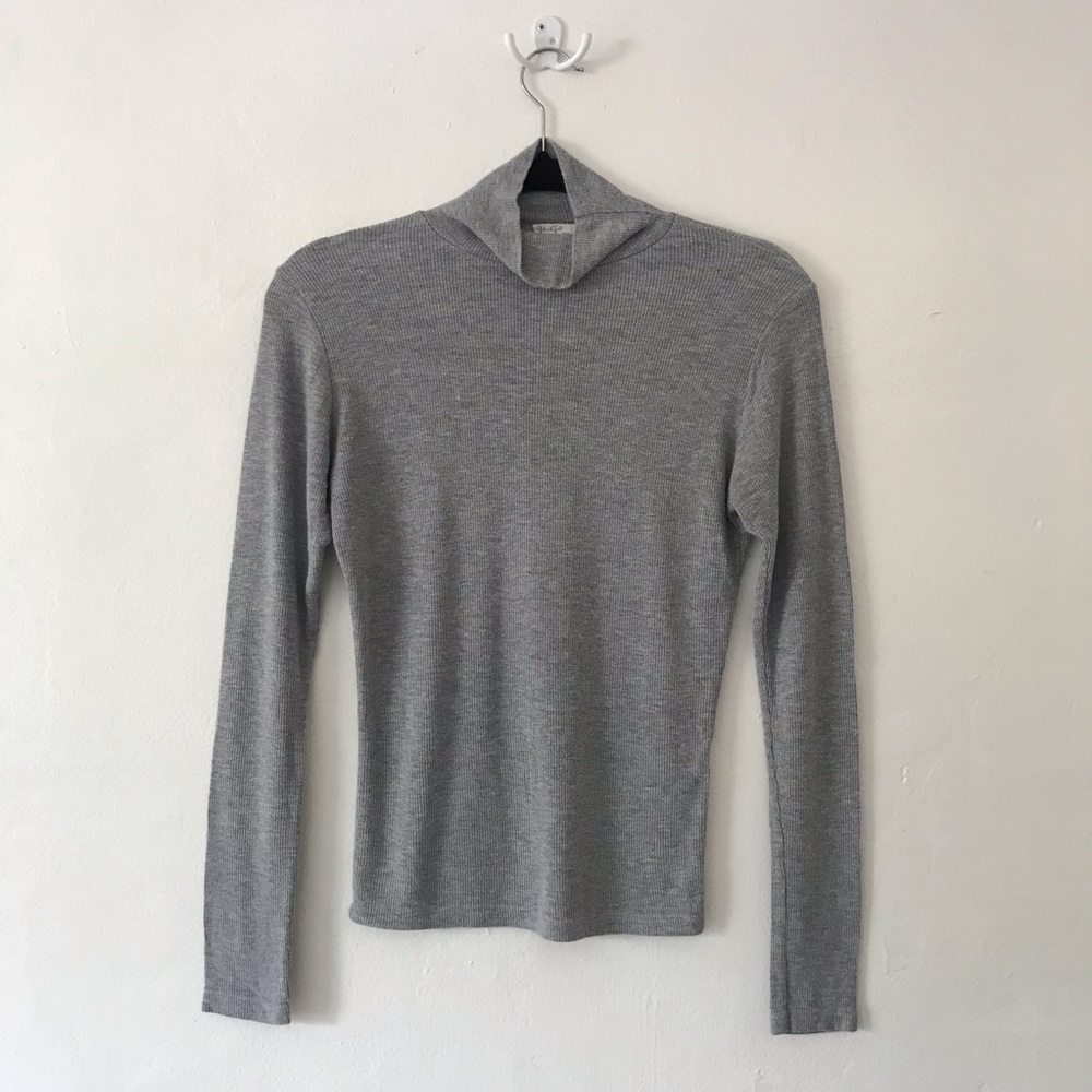 Brandy Melville J.Galt Grey Rib Turtleneck Shirt